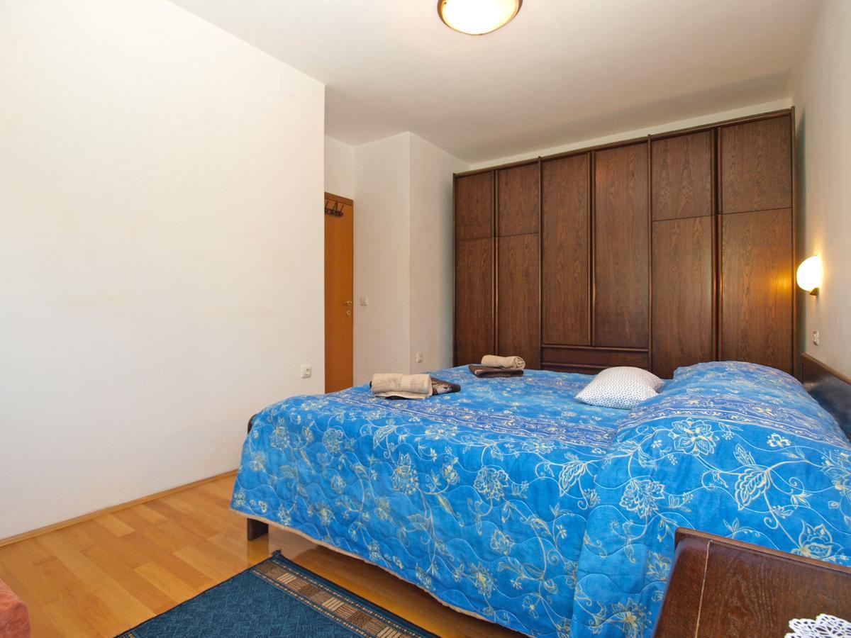 Apartments Vodnjanka 1656 エクステリア 写真