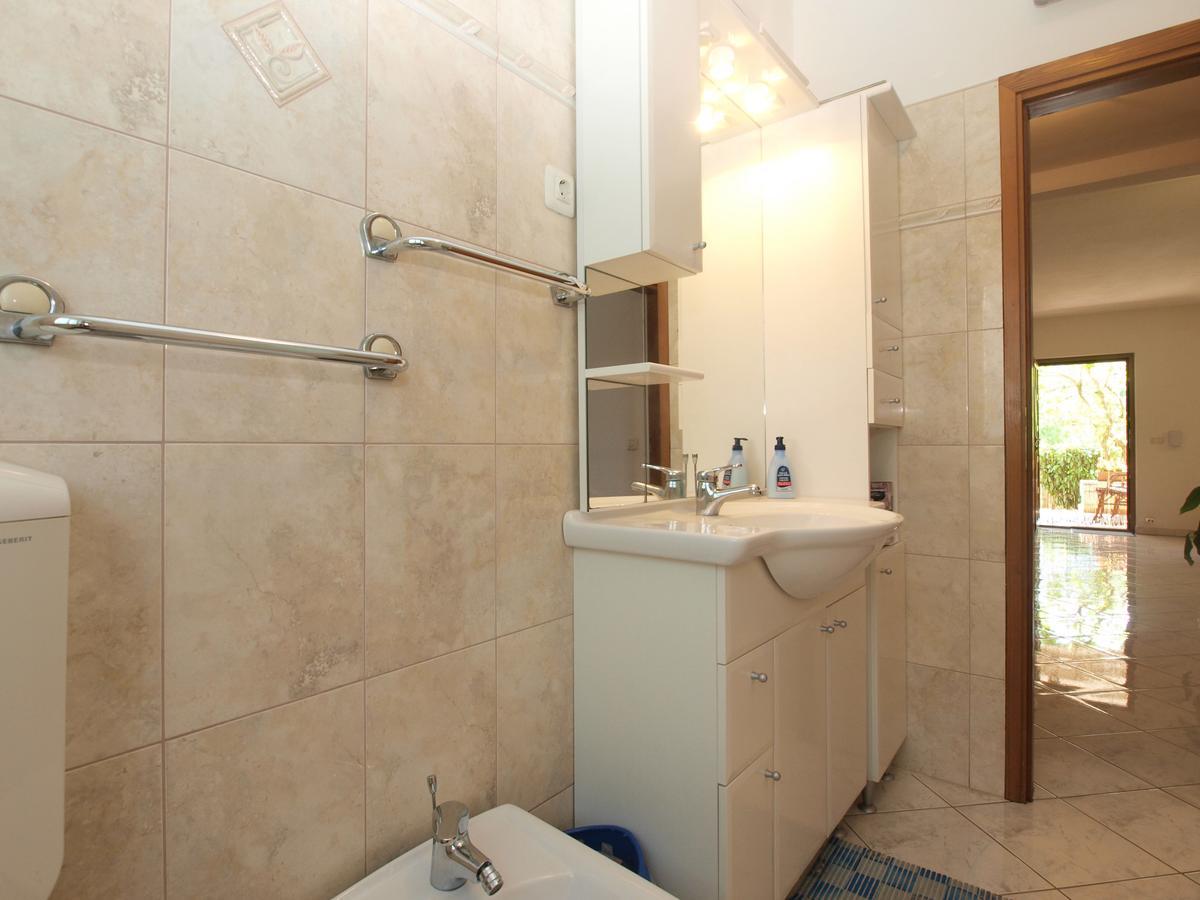 Apartments Vodnjanka 1656 エクステリア 写真
