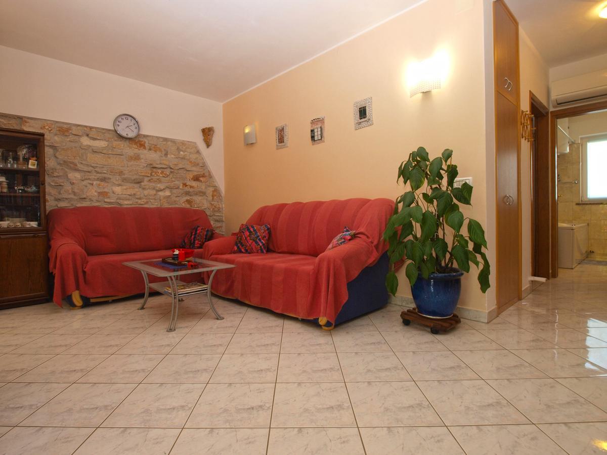 Apartments Vodnjanka 1656 エクステリア 写真